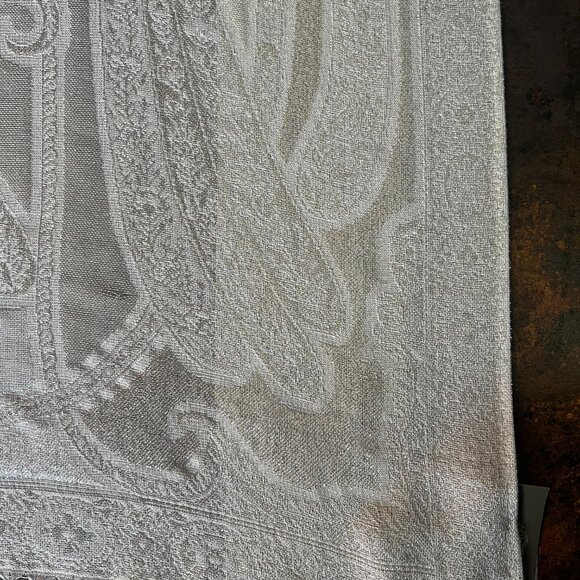 NWT Vince Camuto Extra Long Light Grey Metallic Scarf/Wrap with Fringe - Picture 8 of 11